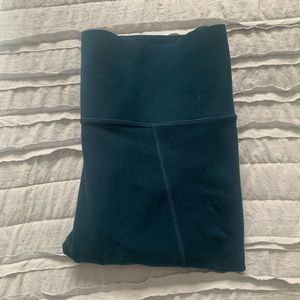 Large Old Navy Active Leggings